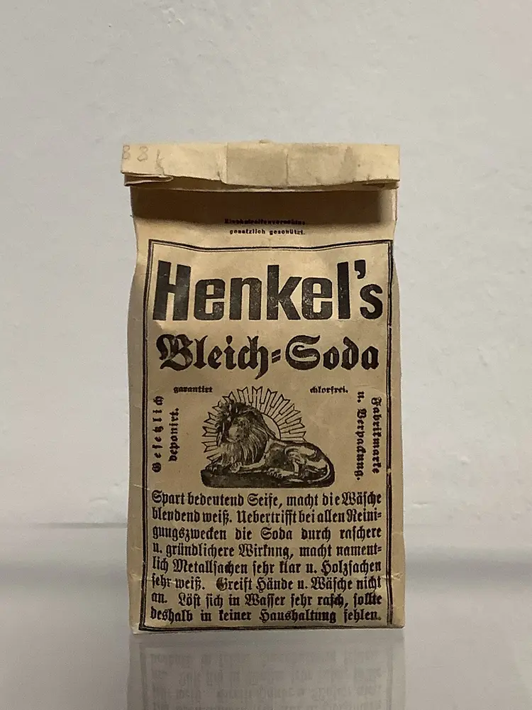 헨켈의 ‘헨켈 표백 소다(Henkel’s Bleich-Soda)’ 제품 포장.